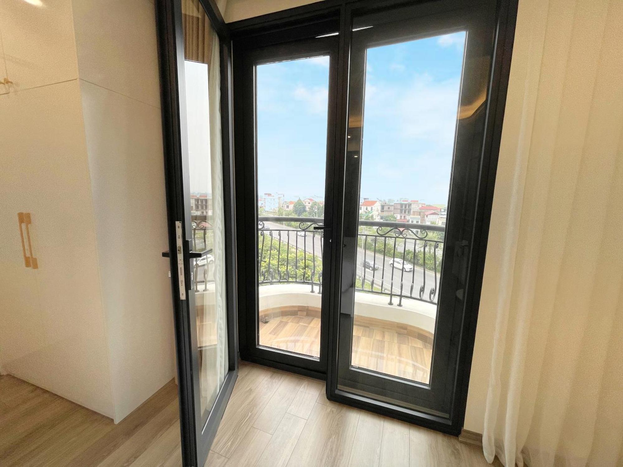 Chemi Noi Bai Airport Hotel & Travel Hanoi Zewnętrze zdjęcie